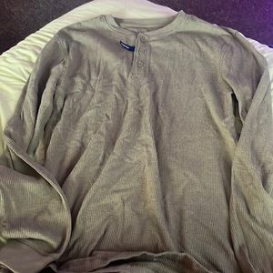 Men’s green longs sleeve t-shirt